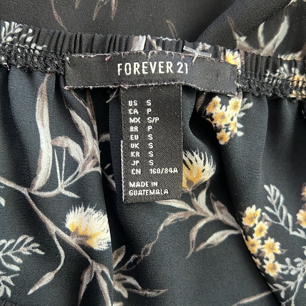 F21 Blouse - Picture 3 of 4